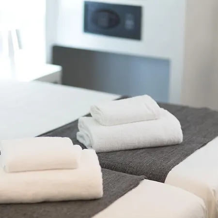 Apartment Falcon House Luxury Center *