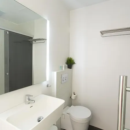 Falcon House Luxury Center Valencia
